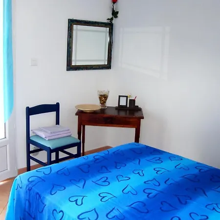Villa De 3 Chambres A Sartene Avec Jardin Clos Et Wifi A 200 M De La Plage *